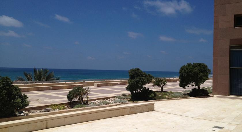 Leonardo Plaza Haifa Quarto foto